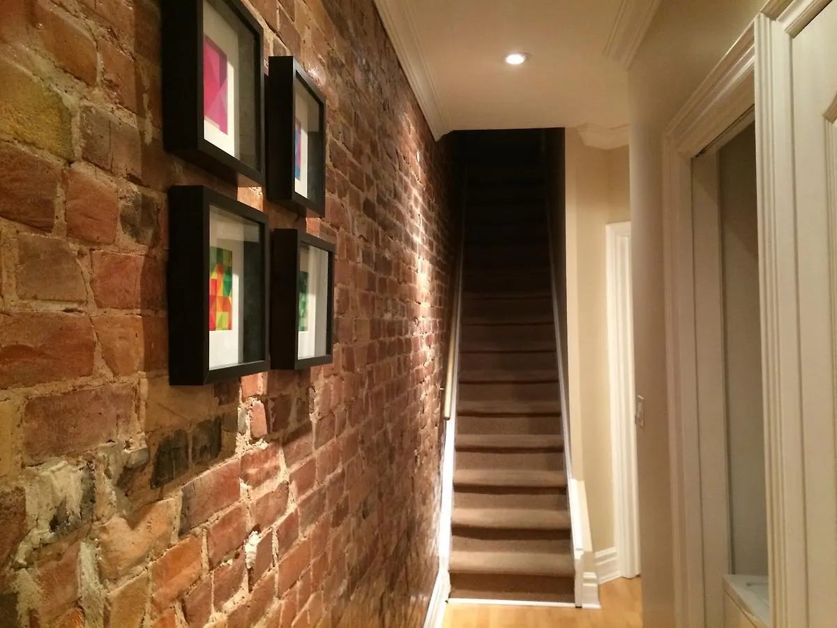 Apartment St Annes Suites Toronto