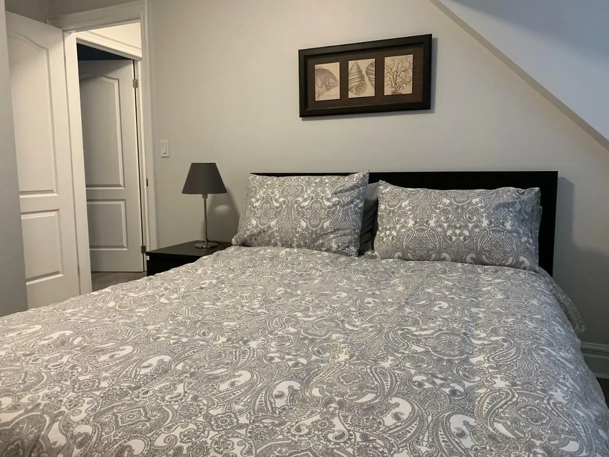 St Annes Suites Toronto Canada